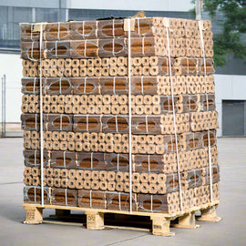 Pini Kay briketten in 96 zakken van 10 kg per stuk